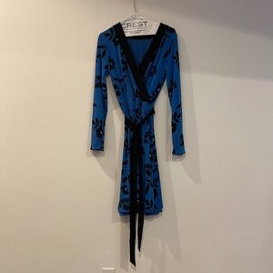 WHBM blue and black reversible floral wrap dress